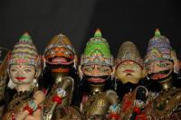 Wayang Golek, salah satu kerajinan khas Jawa Barat yang menjadi incaran wisatawan, baik domestik maupun mancanegara (Foto: Kebudayaan.kemendikbud.go.id)